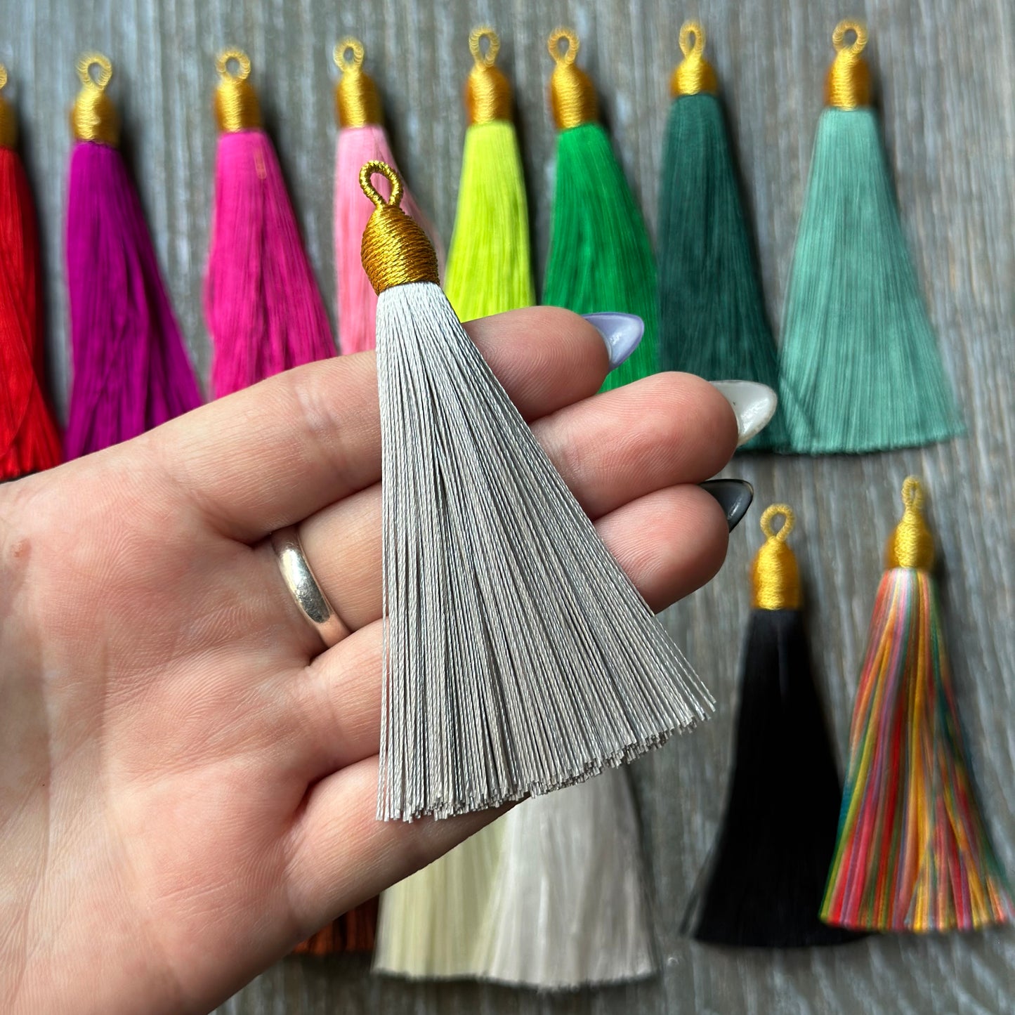 3" light gray gold top tassel