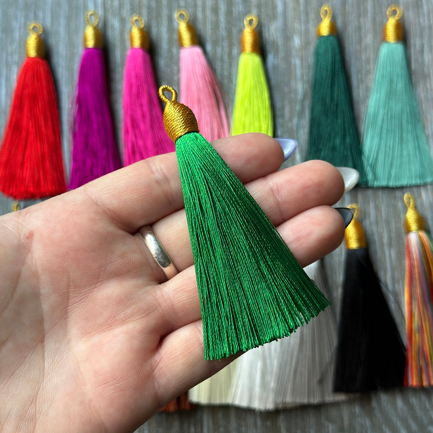 3" green gold top tassel